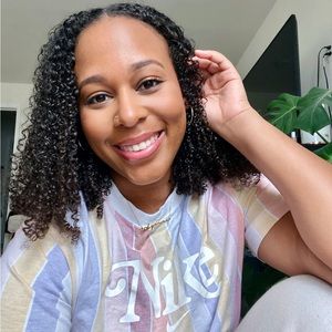 Meet your Posher, Ayanna